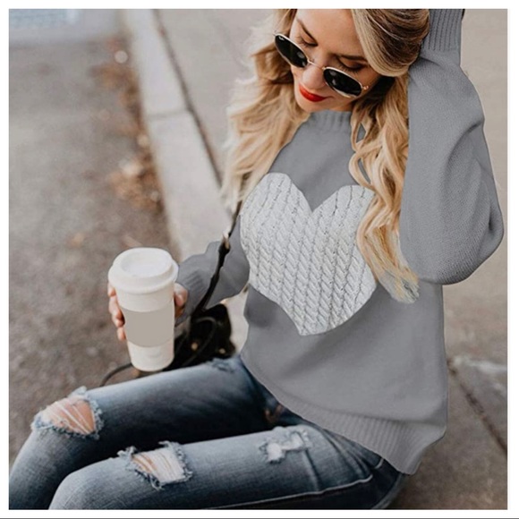 ShopEvelynne Sweaters - #12 ✨RESTOCKED✨Favorite Beautiful Heart ❤️ Pull over sweater